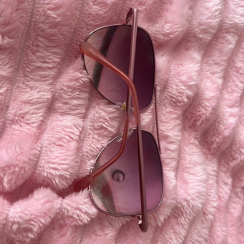Sunglasses bundle! - Picture 5 of 10